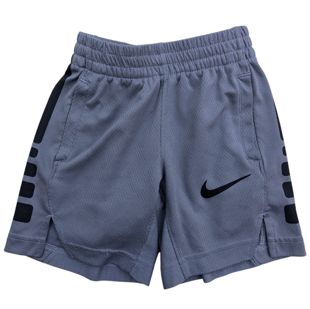 Nike shorts 3-4Y